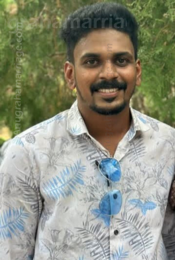 AKHIL SURESH (Thriketta)