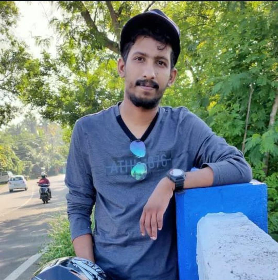 Amith K. Anil (pooradam)